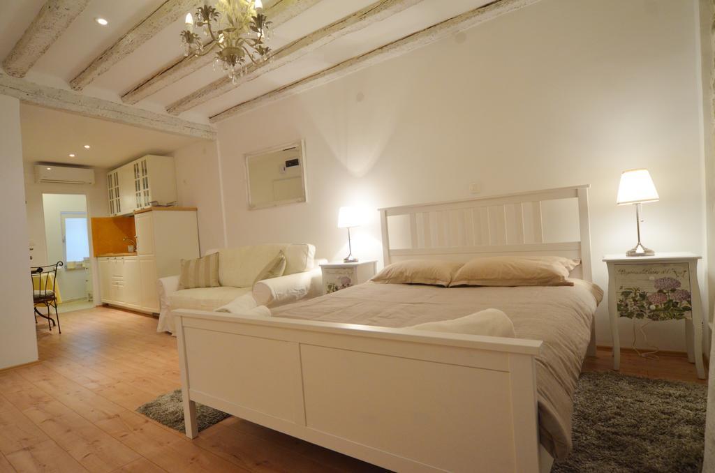 Studios Villa Rossella 4 ロヴィニ エクステリア 写真