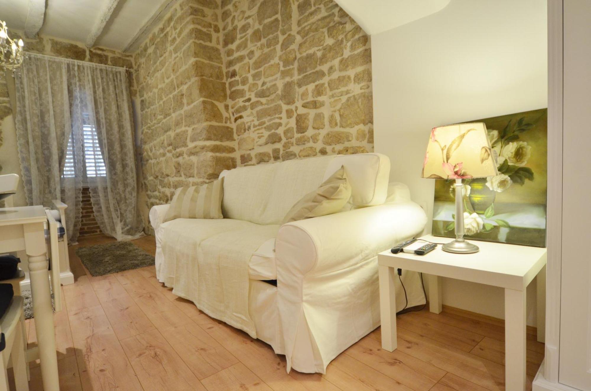 Studios Villa Rossella 4 ロヴィニ エクステリア 写真